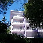 Serenity By The Pool-beahost * Bibione