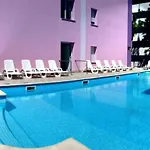 Appartement Serenity By The Pool-beahost *