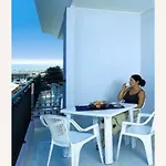 Serenity By The Pool-beahost Appartement