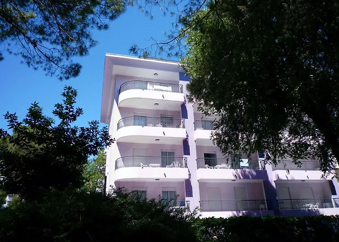 Serenity By The Pool-beahost Appartamento *