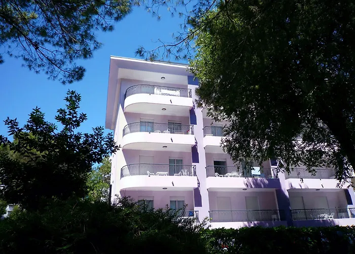 Serenity By The Pool-beahost * Bibione