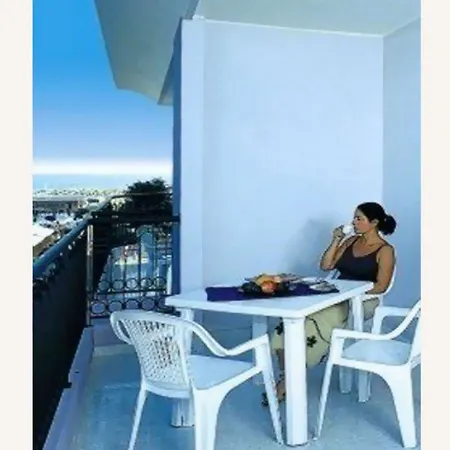 Serenity By The Pool-beahost Appartement